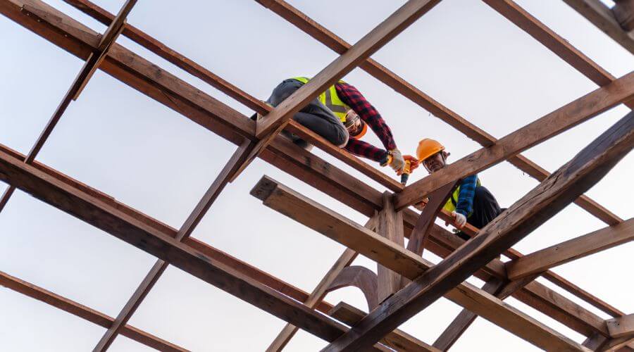 Professional gutter cleaning services in Kiron, IA